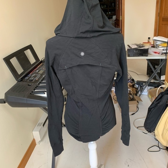 ATHLETA black workout hoodie jacket 3/4 zip back ruching thumb cuts small - Picture 2 of 9